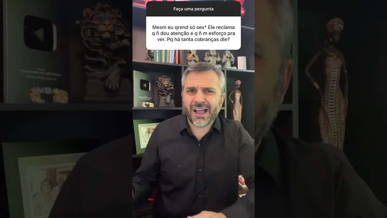 Ela só quer curtição e ele reclama da falta de atenção dela