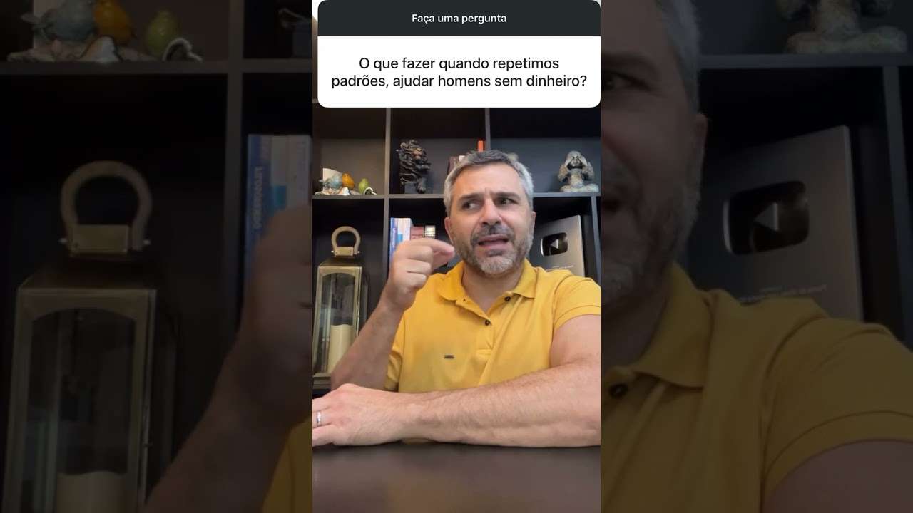 Ela vive ajudando homens sem dinheiro 💰 #shorts