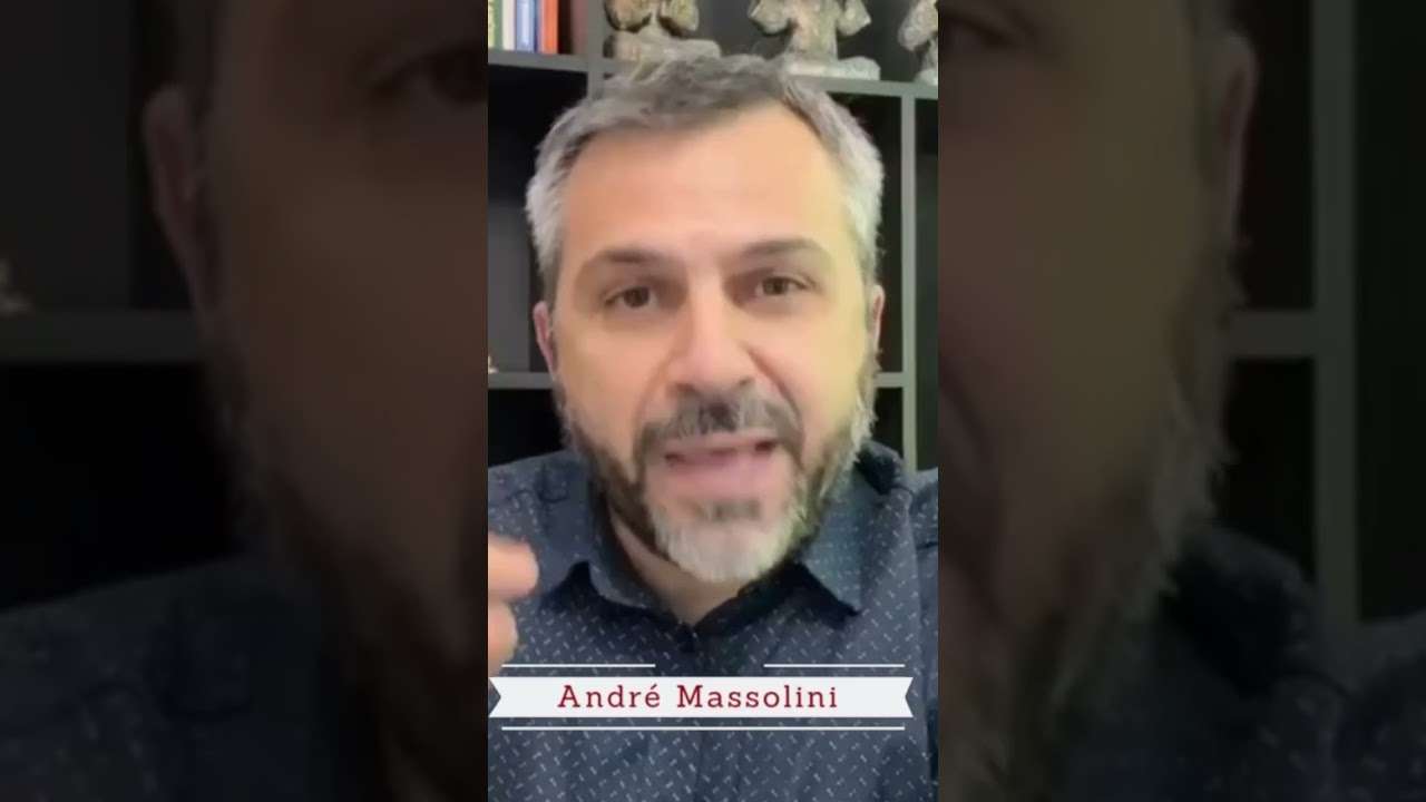 Ele diz que é normal e nada demais curtir foto de outras mulheres